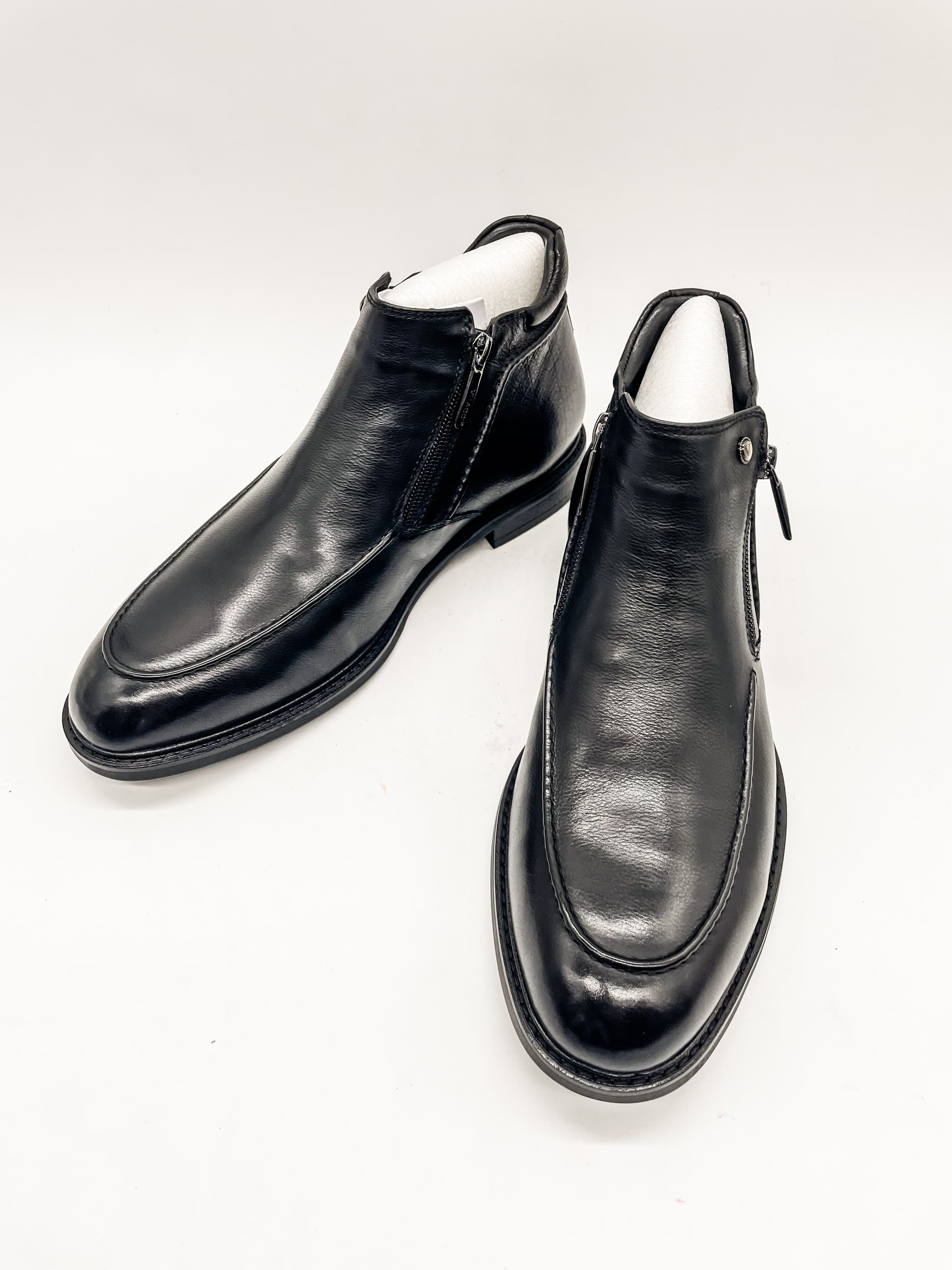 Ботинки муж. "VITACCI" M1782147M (черный,кожа,нат.мех)