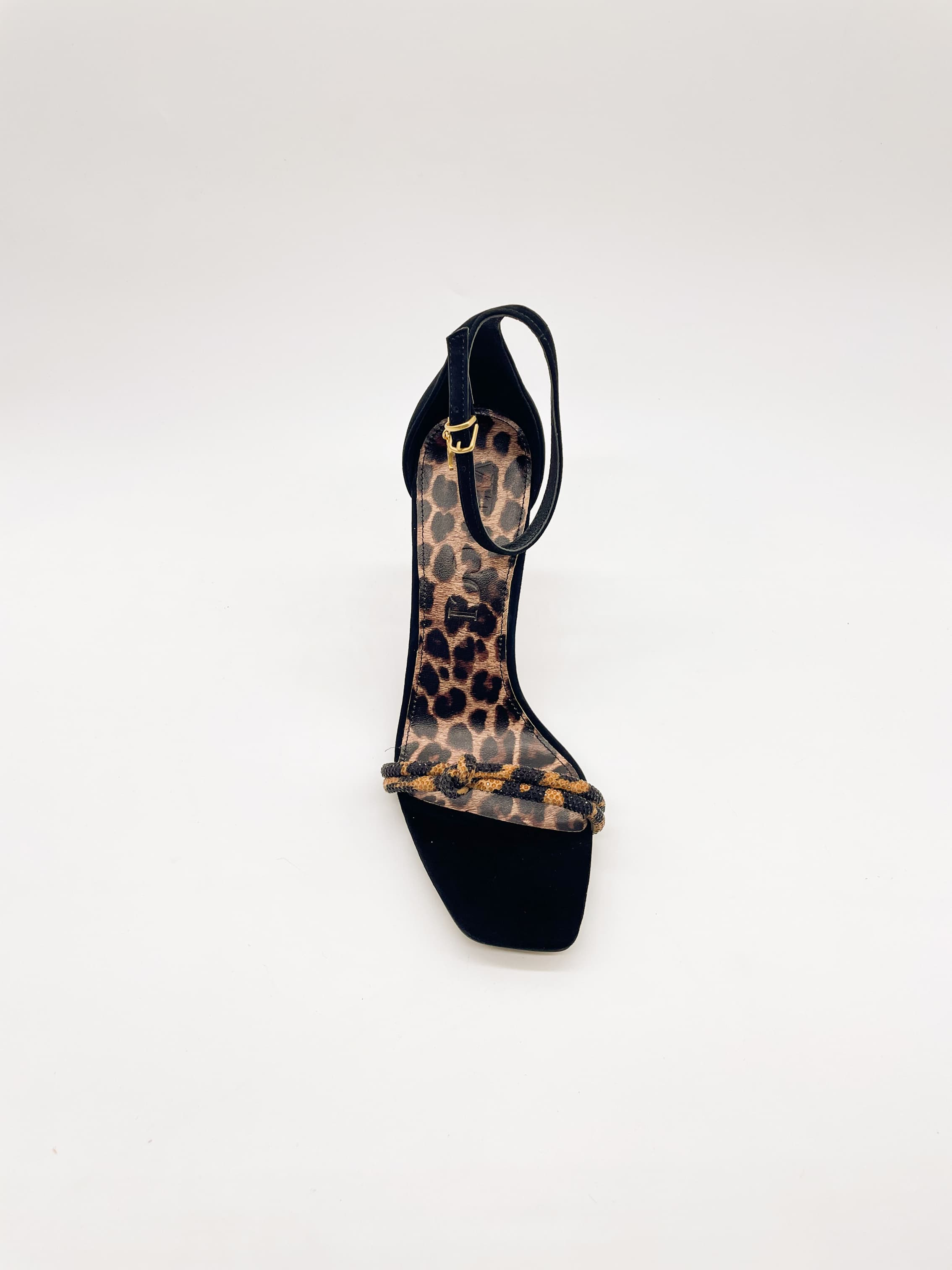 Босоножки жен. "VITACCI" 1494247 (черный,велюр)